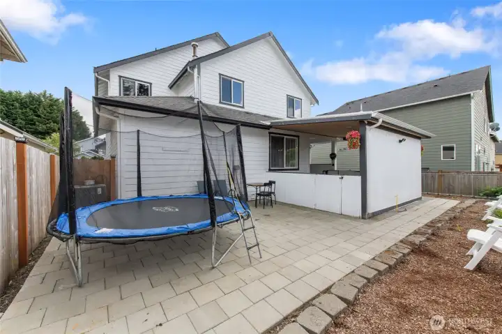 Pavers throughout backyard