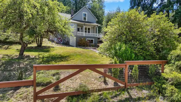 Properties fully fenced with numerous gates for easy access Properties fully fenced with numerous gates for easy access
