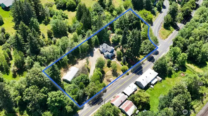 Property lines are approximate Buyer to verify Property lines are approximate Buyer to verify