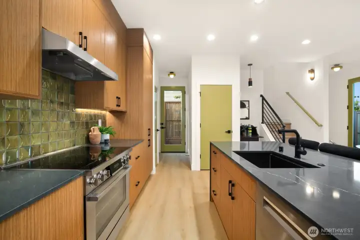 Chef's Kitchen Off Entry Chef's Kitchen Off Entry