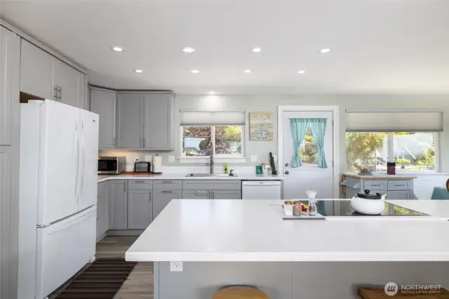 Kitchen - all appliances included