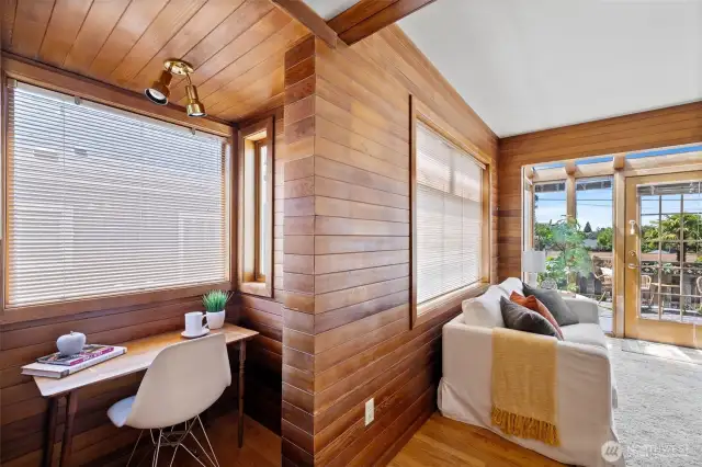 Sweet study nook located between kitchen and family room.