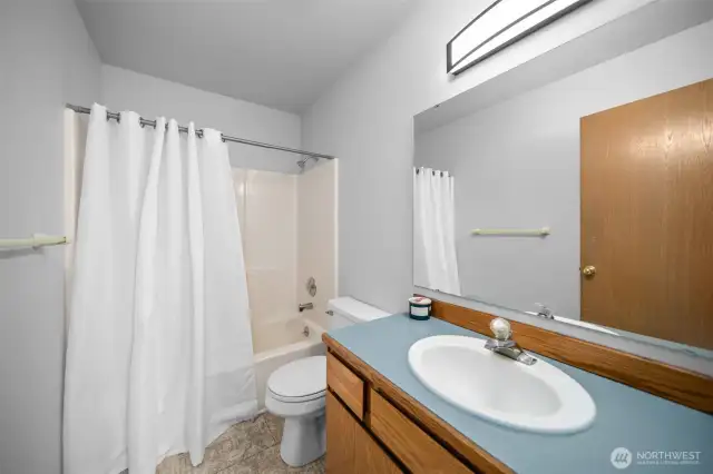 South Upstairs Primary Bathroom