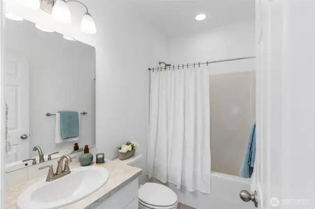 Optional junior suite bathroom.