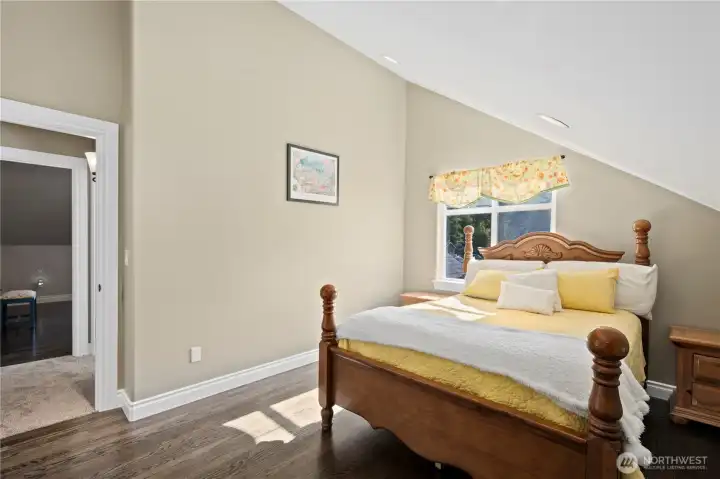 Bedroom 4 (non conforming)