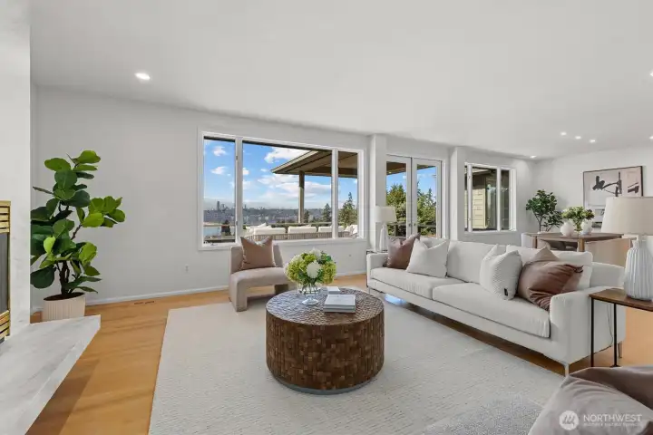 Living room (staged)