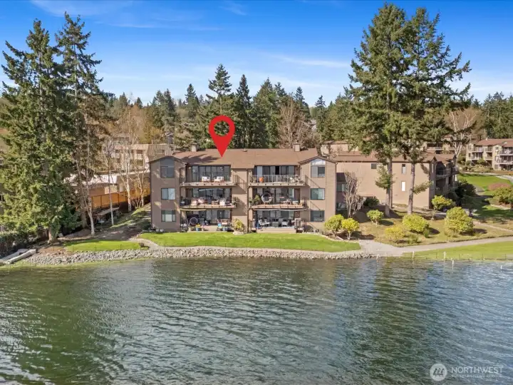 Aerial view of Lake Villas waterfront community with subject unit located along the Lake Sammamish shoreline