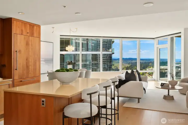 Offers year-round southern light.