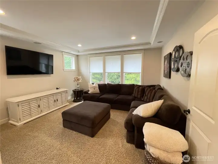 UPSTAIRS BONUS ROOM with WINDOW VIEWS of the REAR YARD