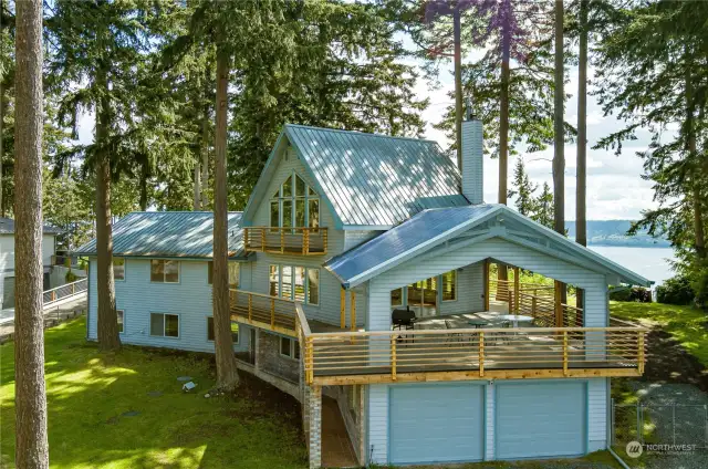 Two car garage & Viewing Deck