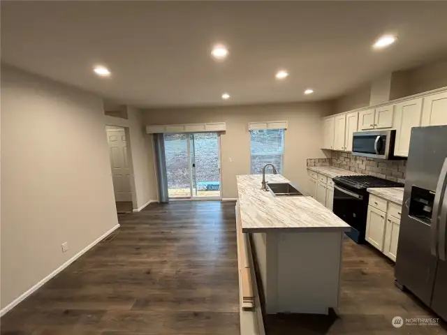 Kitchen with Eating Space