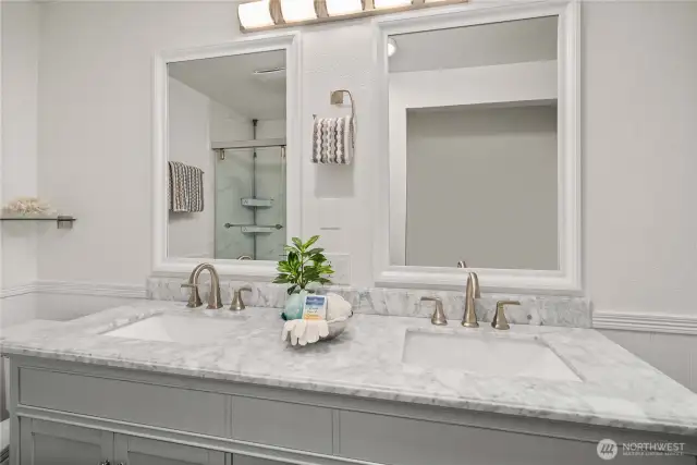 Lower Level Full Bath