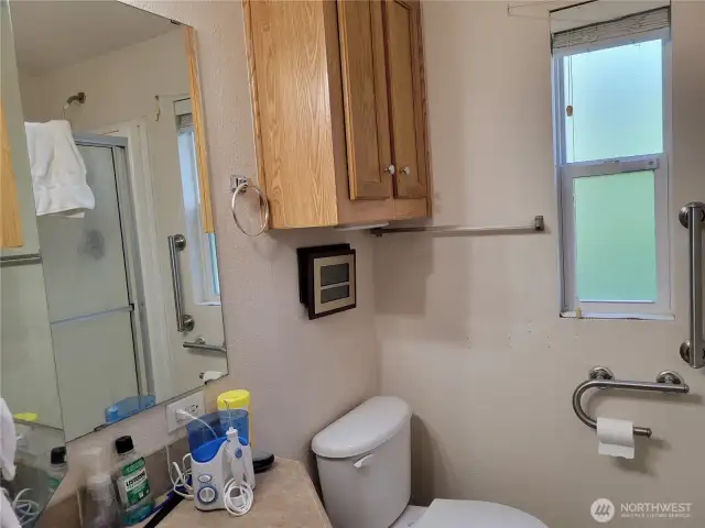 AU Bathroom