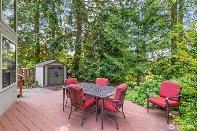 The front deck is a lovely, private place to entertain.