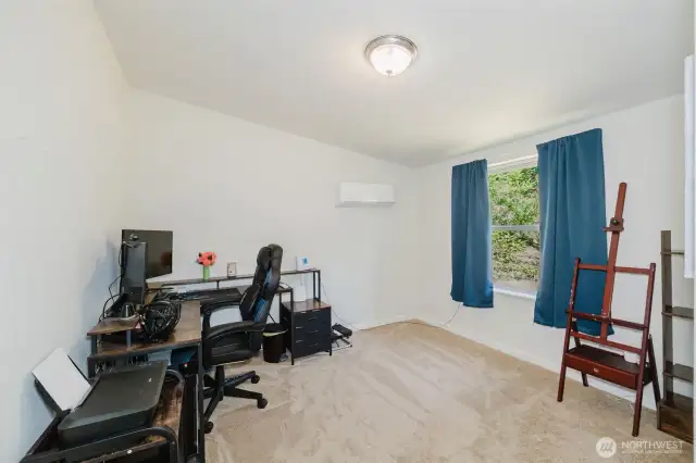3rd bedroom with it's own mini split!