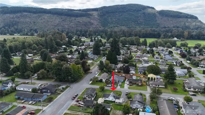 Territorial/ mountain views