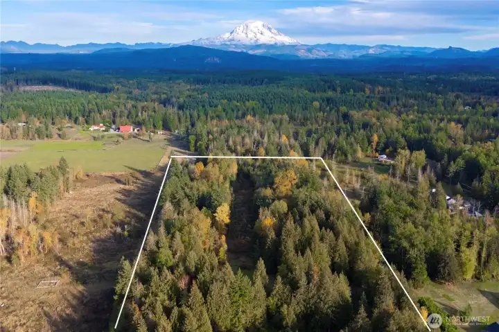 Approximate lot lines of all 3 lots equating to over 17 acres.