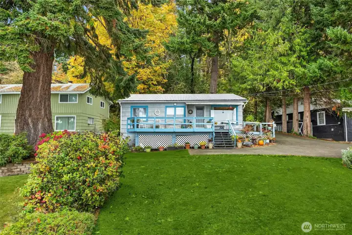 Cozy and Quiet Location with Great Views of Marine Traffic