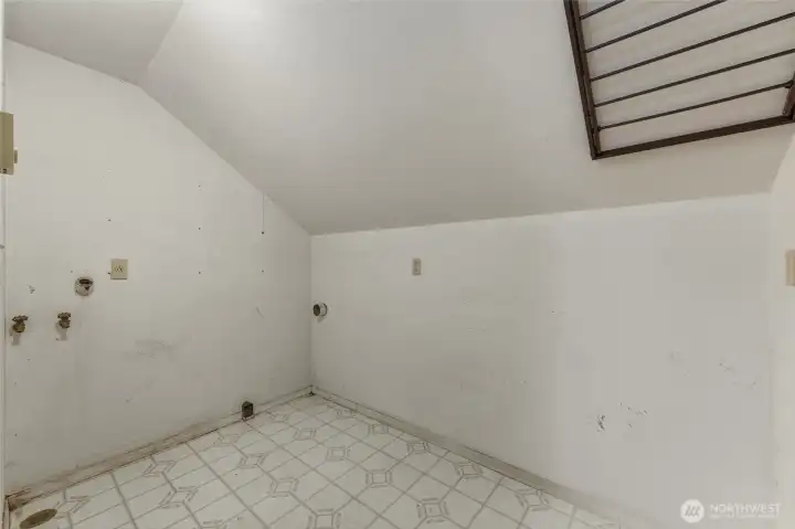 Laundry room - Upstairs