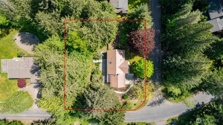 Nice big corner lot. Red line is appoximate