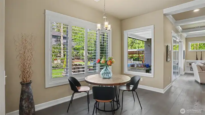 Space optimized for a variety of casual dining options. Space optimized for a variety of casual dining options.