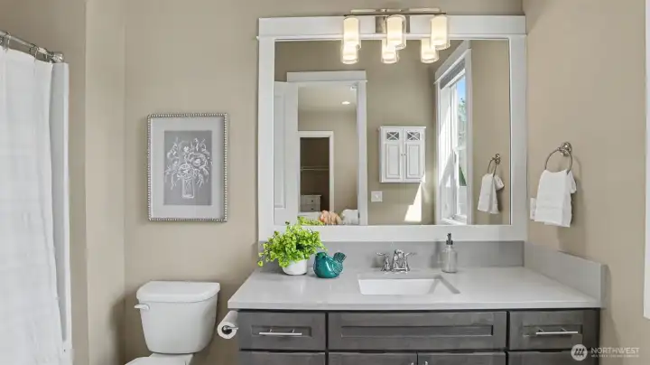 Main level full bath Main level full bath