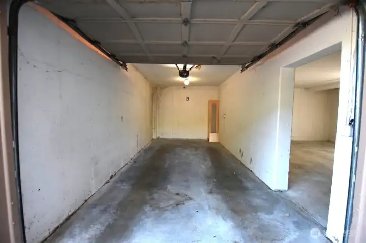 This particular unit has its' own private garage! Most share a community garage. This particular unit has its' own private garage! Most share a community garage.