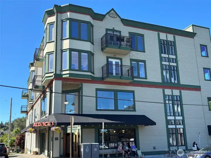 Boutique grocery