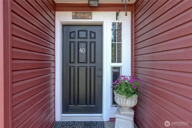 Original Owner Says-Come On In!