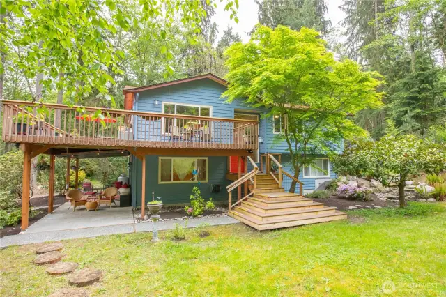 lovely home on 3 tranquil acres