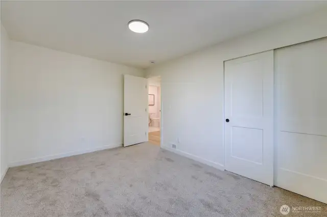 2nd bedroom