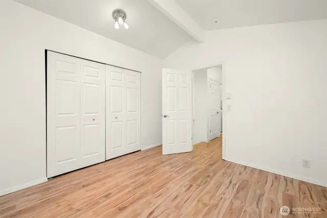 2nd bedroom