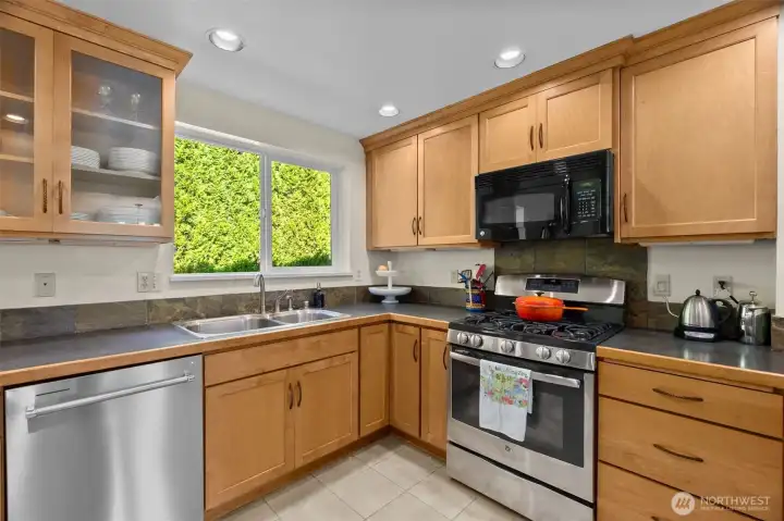 The gas stove sets the tone for cooking in here, along with the other quality appliances.