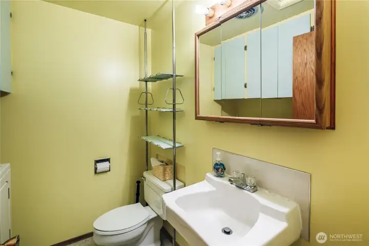 Half bath off bonus room.