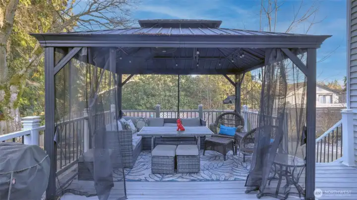 Shaded, stylish, and perfect for entertaining