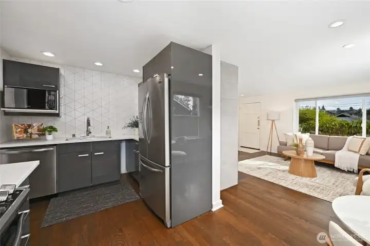 Desirable great room!