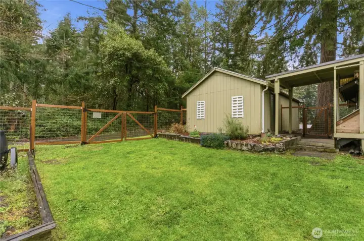 The easement serves just one neighboring home, so you won’t have a lot of traffic passing by—helping maintain a quieter, more private feel when enjoying the backyard.