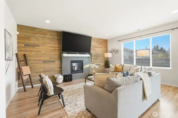 Gas fireplace + TV will stay!