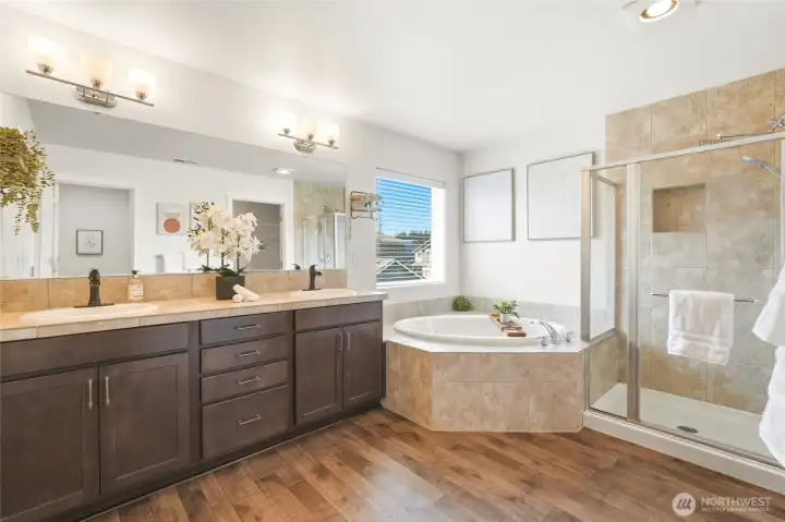 Primary bathroom w/ double sinks