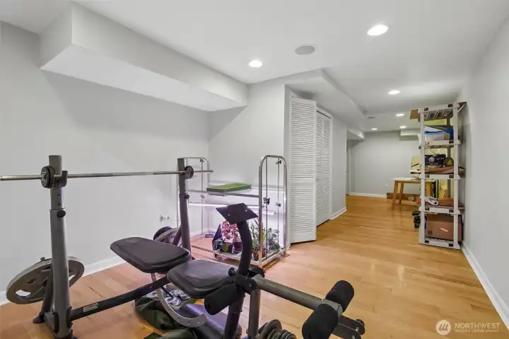 Fantastic hobby, craft room, workout room, etc.