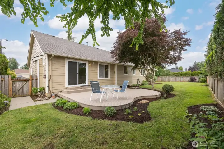 The back yard is a private, parklike retreat, and will quickly become one of your favorite features of the home. The back yard is a private, parklike retreat, and will quickly become one of your favorite features of the home.