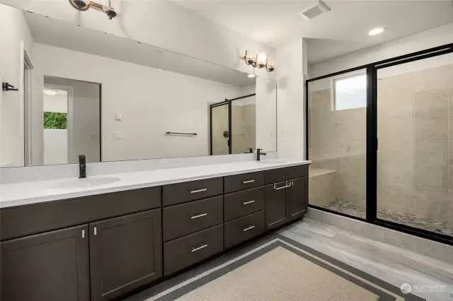 Master Bathroom - Double Vanity