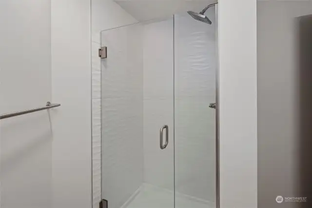 Guest bath with Luxury Tile Surround