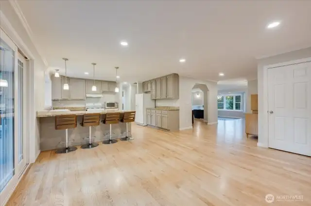 Verisatile area. Can be used as a family room or casual dining.