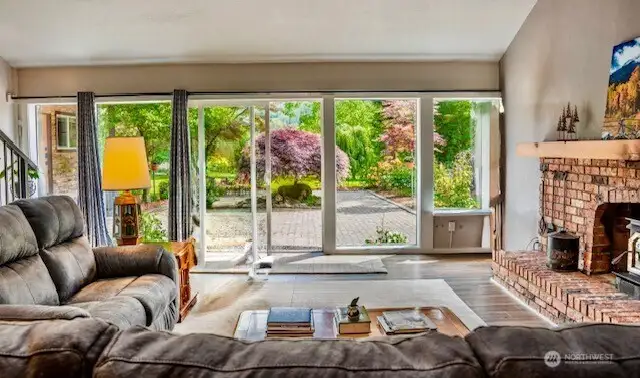 A lot of natural sunlight in thevaulted living room
