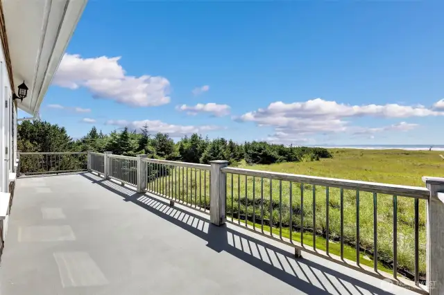 Upstairs Balcony view, looking southwest. Mmm those fresh sea breezes...