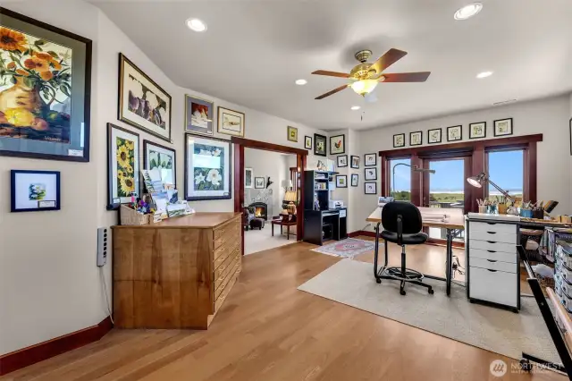 The studio/offoce, ocean views, white oak floors, step out to west balcony