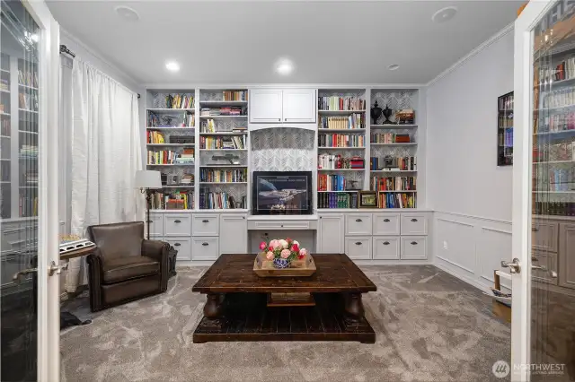 Great Library/Home Office space or your own personal retreat.