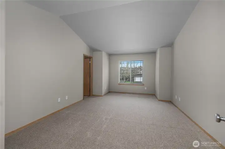 Large, oversized primary bedroom