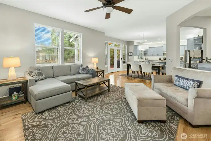 Looking back towards the kitchen…double doors to the covered back porch